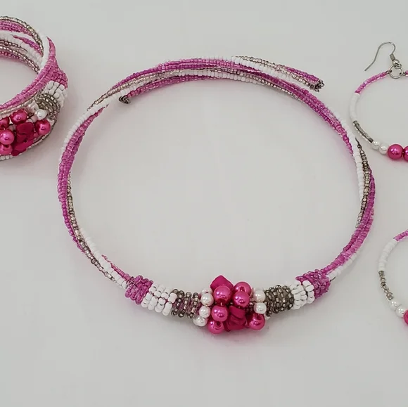 Pink Sea beads and pearl necklace set - Picture 5 of 5